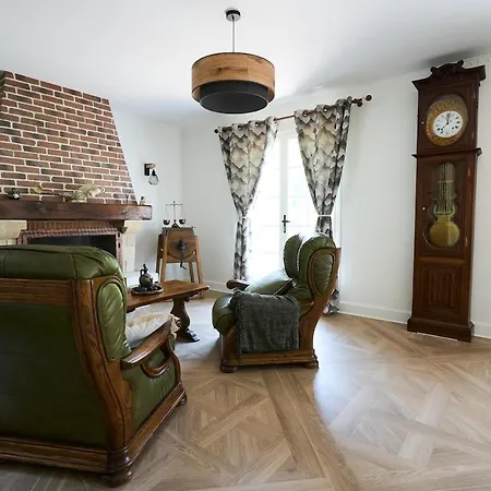 Le Grain D'or - Elegant Renovated Family Villa *